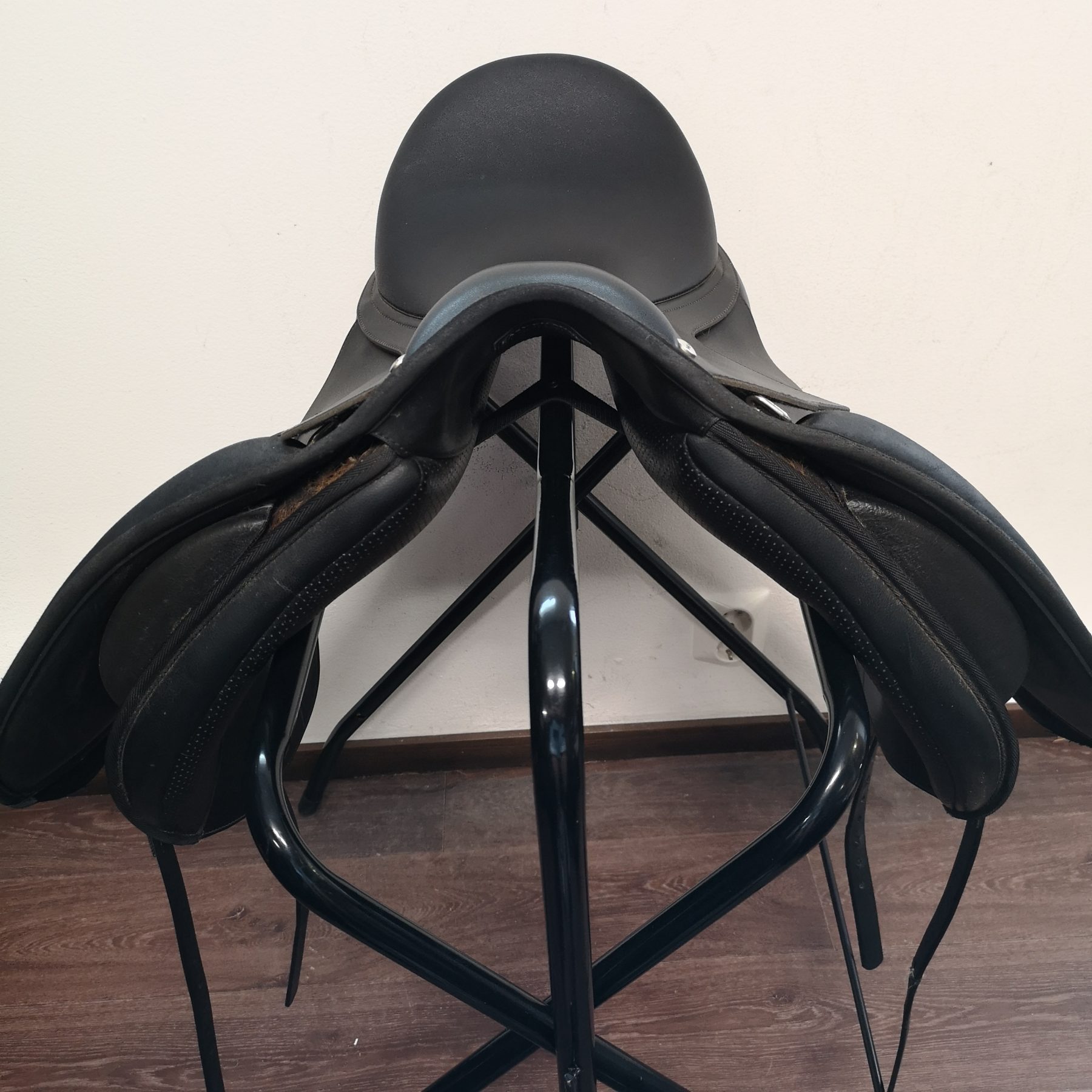 Wintec 500 Dressage (Kopio)