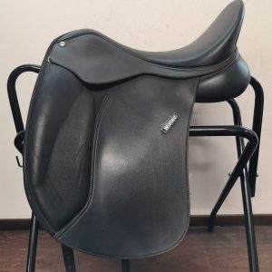Wintec 500 Dressage (Kopio)